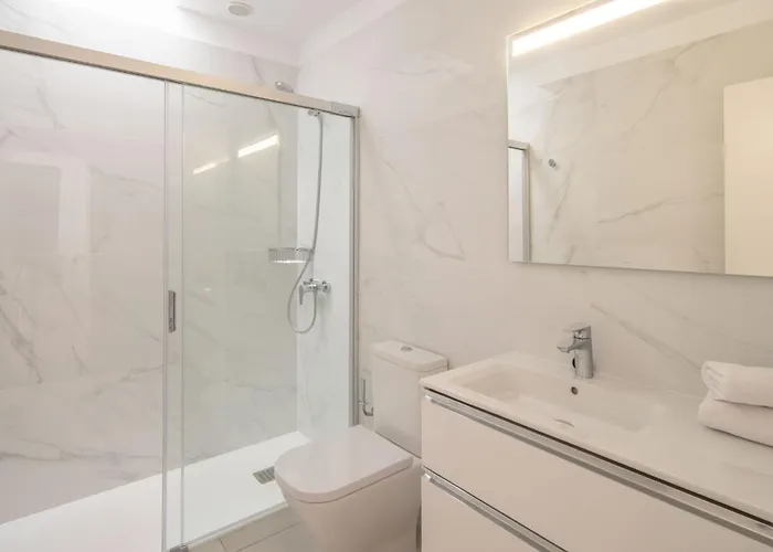 Domus Vulcani Adassa Villa *